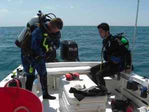 S1U Dive Boat Naples 2 divers